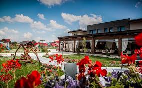 Face parte din elegantul complex alpin resort hotel&spa. 24 Hoteluri È™i Pensiuni Superbe Din Romania Momondo DescoperÄƒ