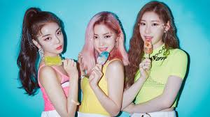 Here's why itzy always release english versions of their title tracks. Itzy Itz Icy Lia Ryujin Chaeryeong 4k Wallpaper 6