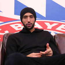 We would like to show you a description here but the site won't allow us. Fc Bayern Verteidiger Medhi Benatia Im Tz Interview Uber Die Terrorgefahr Und Seinen Korper Fc Bayern