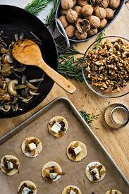Little Onion Tarts With Gorgonzola And Walnuts Recipe Recipe Walnut Recipes Onion Tart Tart Recipes Savory