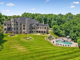 Ever wanted to live like royalty? Castle For Sale In Linn County For Almost 2 7 Million Photos