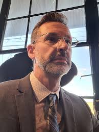 A question for all the canon law experts. Can a man who is ordained a  priest just go back to being a deacon?