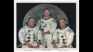 Misiunea apollo pe lună a fost una dintre cele mai ample iniţiative guvernamentale din istoria statelor unite. Neil Armstrong Primul Om Care A PÄƒÈ™it Pe LunÄƒ Youtube