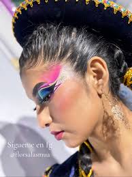 Escríbeme al WhatsApp 9 0 2 8 7 6 6 5 5 Instagram : @florsalasmua #maq...