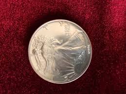 1987 Walking Liberty American Eagle 1 Oz 999 Fine Silver Uncirculated