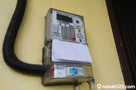 Jumat, 3 april 2020 12:01 Informasi Lengkap Tarif Listrik Beserta Besaran Penyesuaian Terbaru Oktober Desember 2020 Rumah123 Com