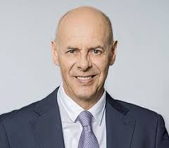 Fisch Asset Management startet mit erweiterter Geschäftsleitung und neuem  Partnermodell ins Jahr 2022: IPE D.A.CH