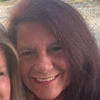 Angie Bateman's Instagram, Twitter & Facebook