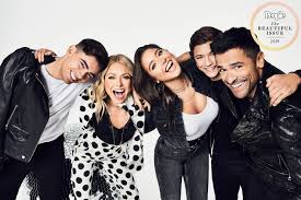 The riverdale actor, 50, celebrated his firstborn's 24th birthday on wednesday, june 2, with a tribute. Kelly Ripa Mark Consuelos Reveal Heartfelt And Hilarious Lessons They Ve Taught Their Kids About Beauty Style Kelly Ripa Lola Consuelos Mark Consuelos