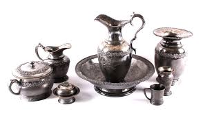 Unser auftrag ist die verbesserung globaler governance mit forschung, dialog und beratung. Antique Silverplate Collection Circa 1900