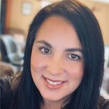 Melissa Brinley's Instagram, Twitter & Facebook