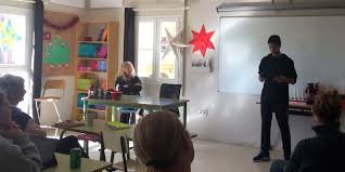 Her finner du viktig informasjon for elever, foresatte og søkere. Min Opplevelse Om Skolen Min Si Spania I Dag