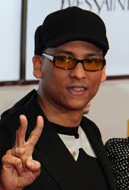 Als sohn ausländischer eltern wurde er schon als . Xavier Naidoo Wikipedia