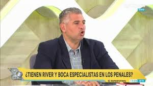 Por la otra llave, racing, que le ganó a vélez, se enfrentará a boca, que consiguió la victoria ante un river diezmado por un brote de coronavirus. Pedpzcctoo8lum