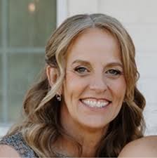 If you're a hiring manager, and wondering if the former federal employee  who's applying to your open role was let go for being a “poor performer”,  I'll bet you $50 they weren't.