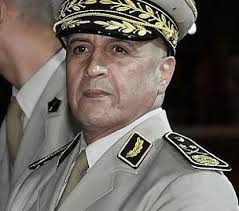 هو الشيخ الدكتور محمد حسن هيتو الأصولي الشافعي الأزهري ، ولد في دمشق في الحادي عشر من ذي القعدة عام 1362 من الهجرة، الموافق للعاشر من تشرين الأول عام 1943 من الميلاد. Ù…Ù† Ù‡Ùˆ Ø§Ù„Ù„ÙˆØ§Ø¡ Ù…Ø­Ù…Ø¯ Ù‚Ø§ÙŠØ¯ÙŠ ÙˆÙŠÙƒÙŠØ¨ÙŠØ¯ÙŠØ§ Ø§Ù„Ø³ÙŠØ±Ø© Ø§Ù„Ø°Ø§ØªÙŠØ© Ø±Ù…Ø² Ø§Ù„Ø«Ù‚Ø§ÙØ©