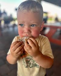 Taylor Sweat (@taylortovar) • Instagram photos and videos