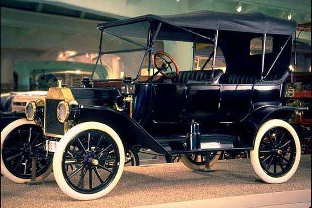 The Ford Model T and other cars for the multitude