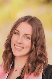 Kaitlyn Preston's Instagram, Twitter & Facebook