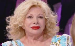 Anticipazione da oggi sandra milo foto di bacco (3) copertina oggi giovedi' 6 febbraio 2020 in un'intervista a giovanni ciacci per oggi, in in un'intervista a giovanni ciacci per oggi, in edicola da domani, sandra milo fa alcune rivelazioni sulla sua relazione con federico fellini a 60 anni dall'uscita. Gg5gruuspu8onm