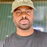 Derrick Briggs's Instagram, Twitter & Facebook