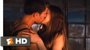 Divergent (8/12) Movie CLIP - Four and Tris Kiss (2014) HD - YouTube
