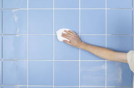 Ces 3 Ingredients Vont Faire Briller Les Carreaux De Votre Salle De Bain Nettoyage Nettoyage Salle De Bain Nettoyant Carrelage