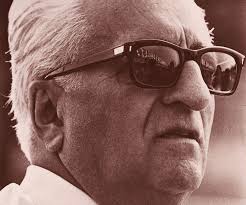 He served as an italy army personal. Enzo Ferrari Biography Childhood Life Achievements Timeline