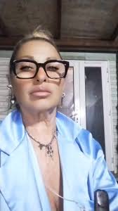 Video di Anna Quadrozzi (@annaquadrozzi) con original sound