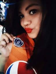 Dunia Moncada y Vanessa Moncada Listas para ver el ciclón azul