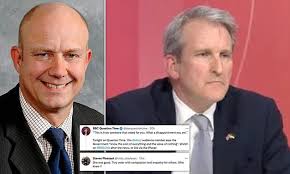 Council chief executive quits after he was found to have breached rules  over Tory voter tweet