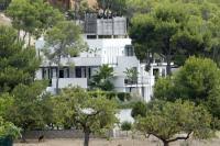 Maybe you would like to learn more about one of these? Reni Van Maren