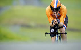 Hij wil zich volledig toeleggen op de olympische tijdrit 13:09 bradley wiggins heeft zijn twijfels over een mogelijke gouden medaille voor pogacar op de olympische spelen: F1lwd8v21hofwm