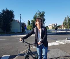 Ioana ursu este noul secretar de stat cu atribuţii principale în politica medicamentului, informează ministerul sănătăţii. Tecvexw03vqdvm