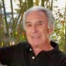 Este Sr. que dice llamarse "periodista deportivo" dijo que el triunfo del  Club Platense de hoy con Racing fue un batacazo. Yo no soy hincha de  Platense pero como amante del buen