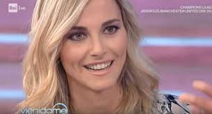 Francesca fialdini (massa, 11 ottobre 1979) è una conduttrice televisiva e conduttrice radiofonica italiana. Da Noi A Ruota Libera Non Va I Onda Problemi Per La Fialdini
