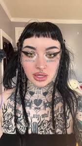 Dive into a world of psychedelic beauty with eyevos Hazel girl! 💛 Let your  imagination run wild and express your vibrant personality with our  mesmerizing lenses.🖼 ...