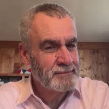 Sara Brisby's Instagram, Twitter & Facebook