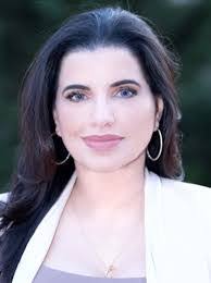 Arlene Kinney's Instagram, Twitter & Facebook