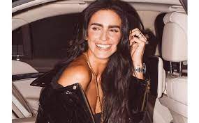 Lamentablemente barbara fue una de las afectadas, ya que su hotel la invito a retirarse y con los pero al parecer barbara pudo encontrar una solución a la terrible situación y decidió quedarse en. 0tasdunxxd1nrm