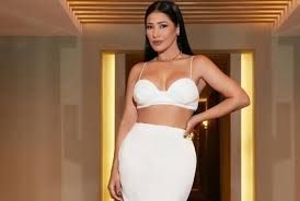 Simaria conta tudo sobre sexo em banheiro público e traição