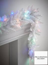 Whether you are intending to decorate for a new year party or halloween, these fiber optic garland are vivacious enough to blend in more thrills to the party. 26 Christmas Garlands For Stairs And Fireplaces Xmas Garlands