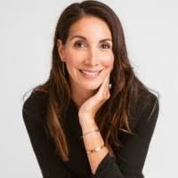 Linda Lalli's Instagram, Twitter & Facebook