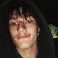 Austin Hunter Radowenchuk (@all3yc4tnumber1) • Threads, Say more