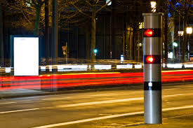 ➨ ab wie viel km/h wird man geblitzt und bis zu welcher geschwindigkeit kann man geblitzt werden? Neue Blitzer Hightech Zur Geschwindigkeitskontrolle