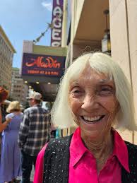 Tamar Simon Hoffs (@TamarHoffs)