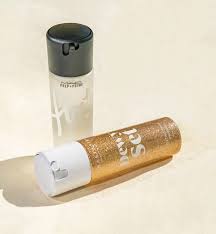 Therefore hold the sprayer with the tiny hole of the nozzle facing you. Anastasia Beverly Hills Dewy Set Vs Mac Prep Prime Fix Finishing Mist Reviews And Other Stuff