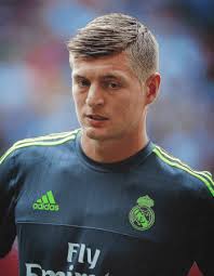 Die frisur von toni kroos. Pin On Haircuts For The Kids