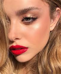 Reds with blue undertones are considered cool, and those with orange undertones are warm. Pin On Makeup Looks