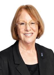 VETERANS SERVING OTHERS: MEMBERS OF THE GREATER YAMHILL VFW POST 4015 &  MEALS ON WHEELS AT THE CHEHALEM SENIOR CENTER.